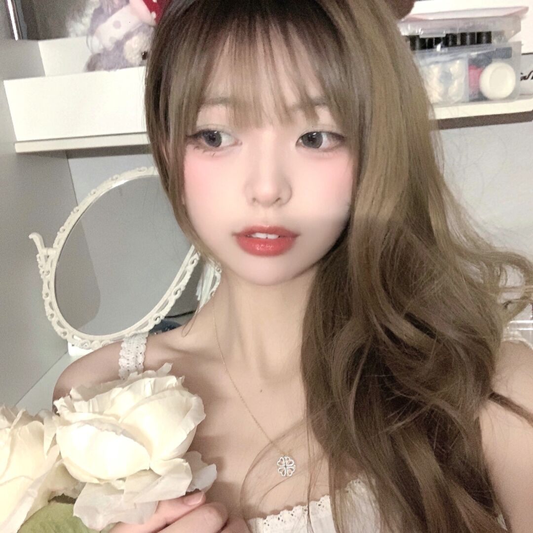 《某女星被曝机场耍特权，要求清空VIP通道》配图