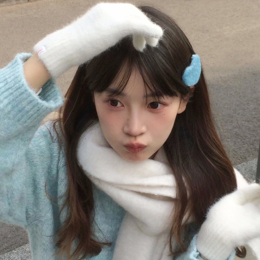 《某女星被曝抢角色挤走原定女主，片方紧急换角》配图